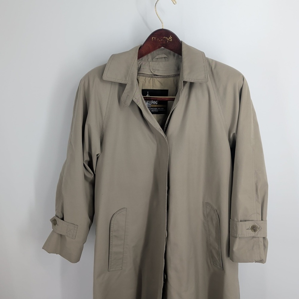 Vintage London Fog Thinsulate Long Sleeve Classic Trench Coat Beige‎ Size 8 PET.